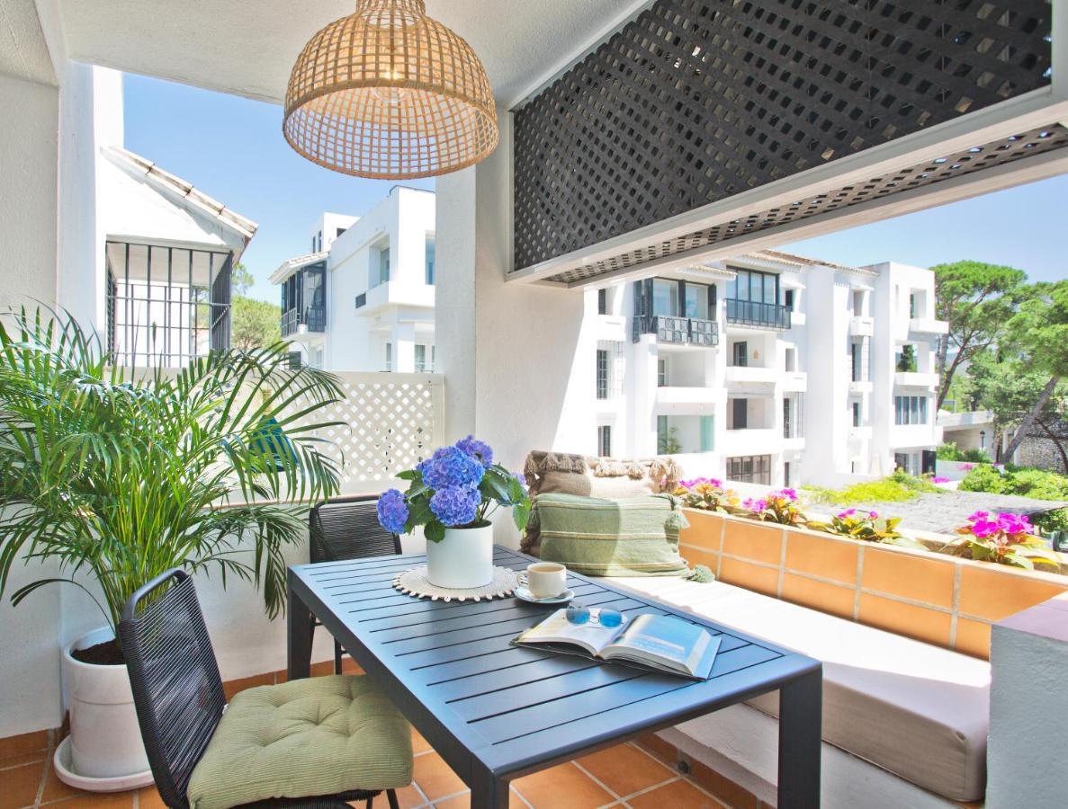 Leilighet Beachfront Luxury Complex With Tropical Gardens & Pools Marbella